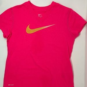 Girls Nike Dri Fit Pink Shirt Size L